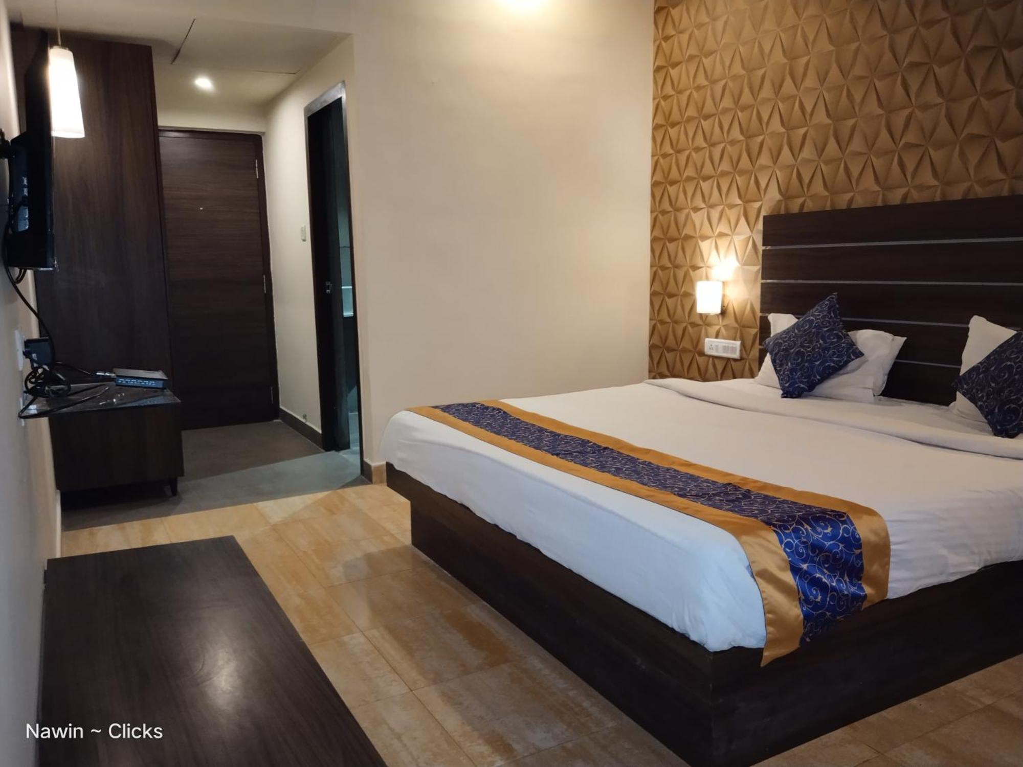 Redfox Hotel- Aminjikarai เชนไน ภายนอก รูปภาพ