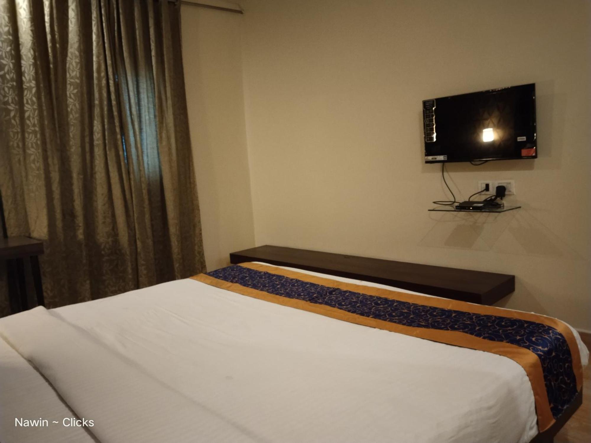 Redfox Hotel- Aminjikarai เชนไน ภายนอก รูปภาพ