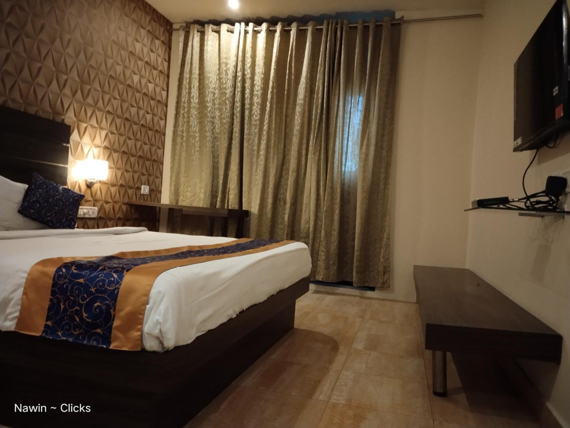 Redfox Hotel- Aminjikarai เชนไน ภายนอก รูปภาพ